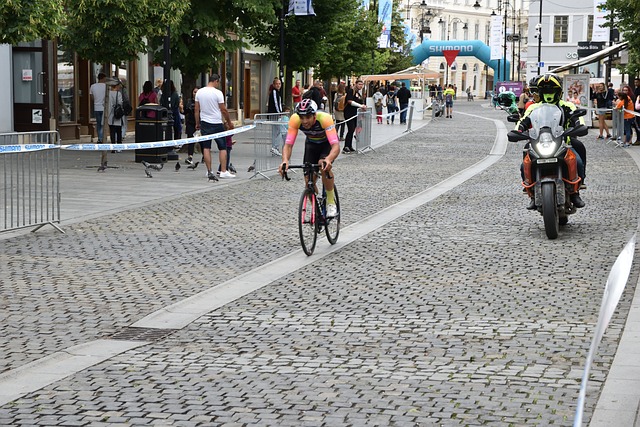 无论是在平 无论是在平